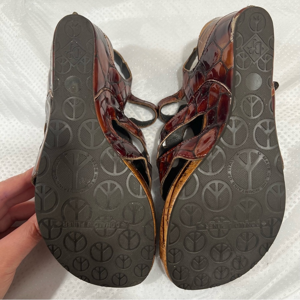 Donald J Pliner Women’s Sz 7 Tortoise Shell Platform Wedge Made in Italy - Picture 7 of 16